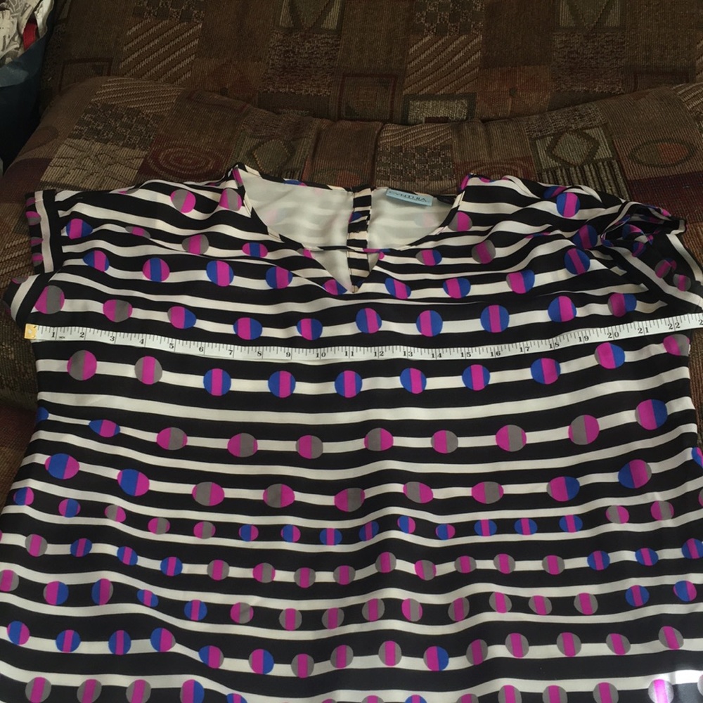 Cynthia Rowley Top - Geometric - Button down Back - Picture 2 of 13